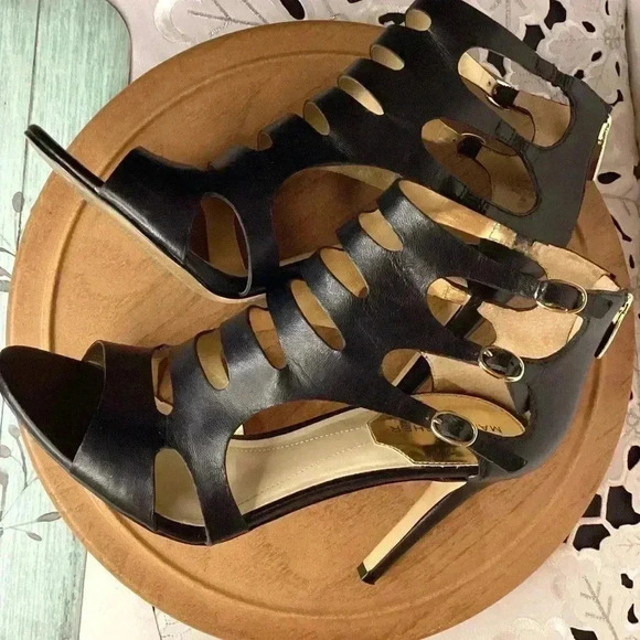 Marc Fisher Black Leather Jambee Heel Sandals Size 8M - Picture 7 of 10